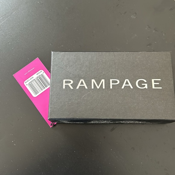 RAMPAGE WALLET WOMEN NEW - Picture 2 of 7